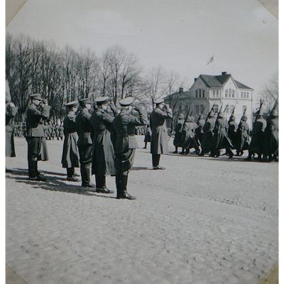 Danske frivillige på parade for Mannerheim